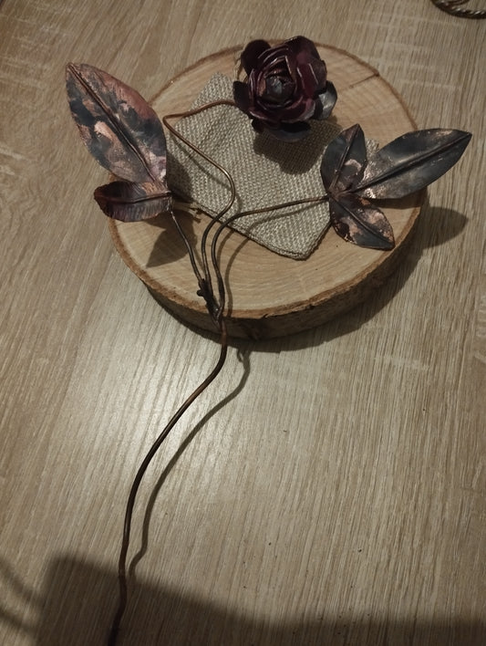 Sculpture rose en cuivre fabrication artisanale